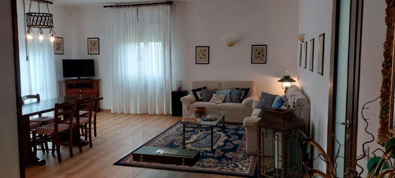 Tenuta I Lecci Террануова-Браччоліні Екстер'єр фото